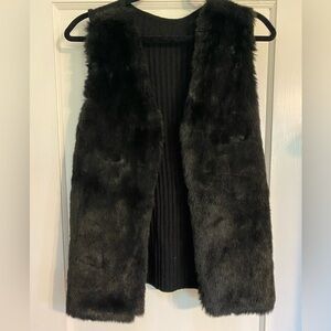 Faux Fur Shiny Black Vest Sweater Back - size: S/M